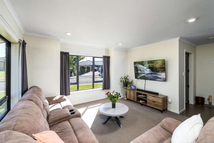 17 Eric Batchelor Place Waimate_1