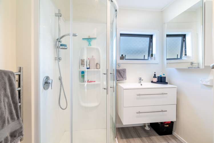 22 Clutha Street Alexandra_11