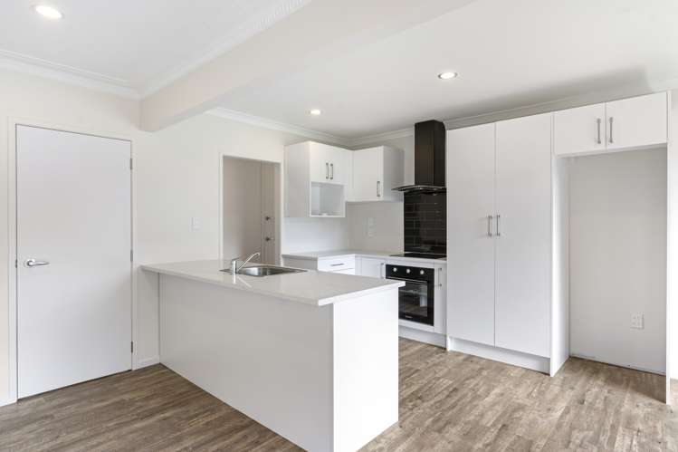 1/1 Takapu Street Henderson_7