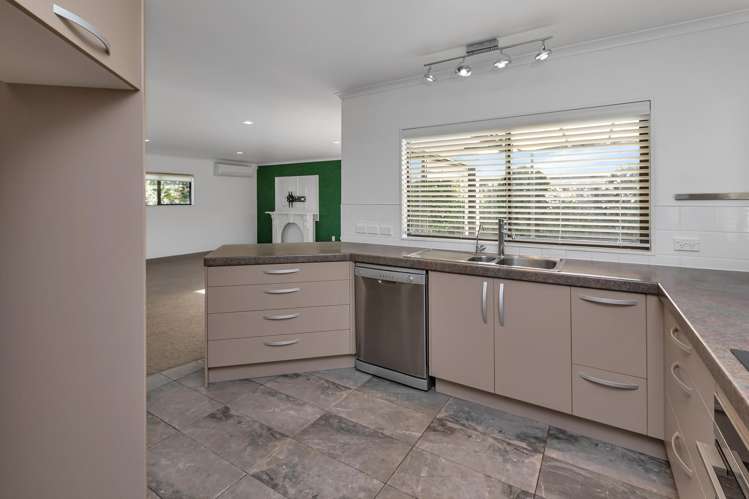 7 Endeavour Place One Tree Point_10
