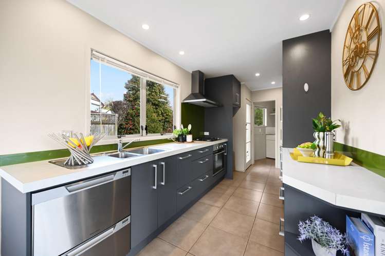 33 Exeter Street Glenview_5