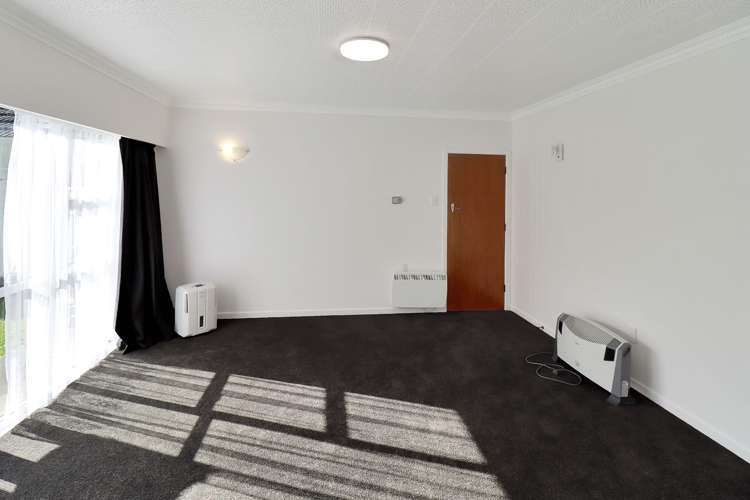 300 Queens Drive 1297_2