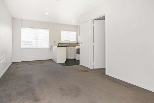 15/72 Kitchener Road Milford_2