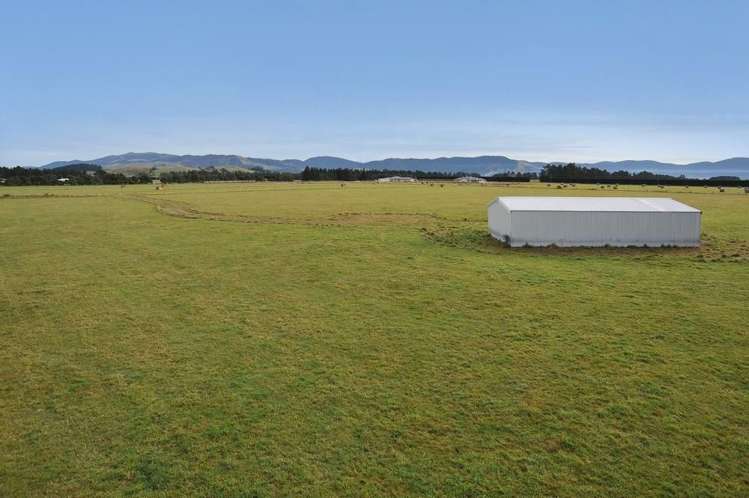 2555 Oxford Road Oxford_5