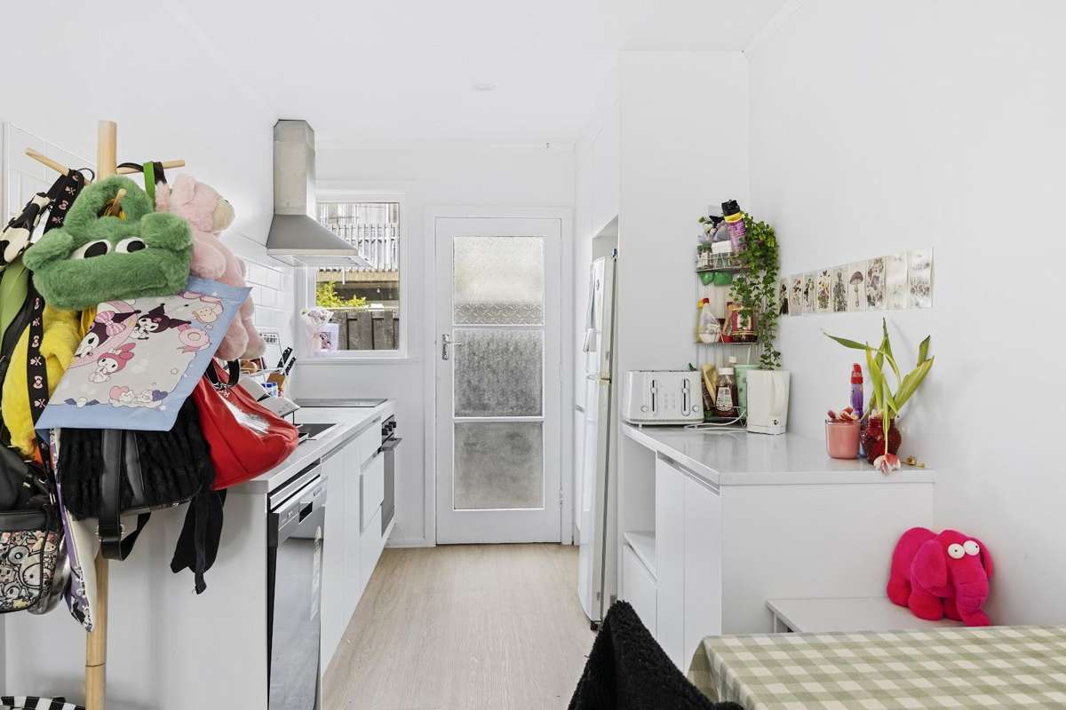 Flat 3/43 Cameron Road_1