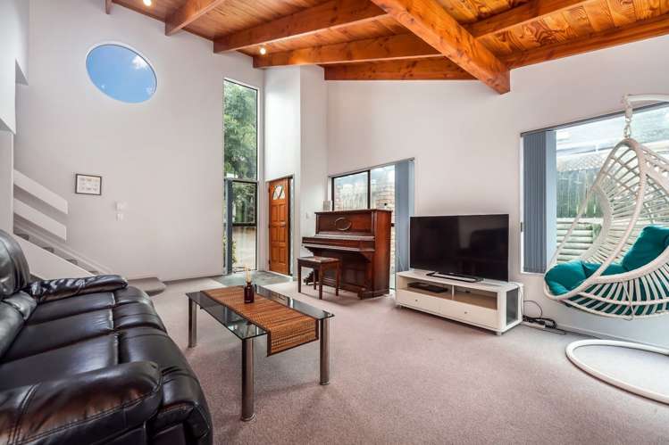 1/6 Glucina Avenue West Harbour_13