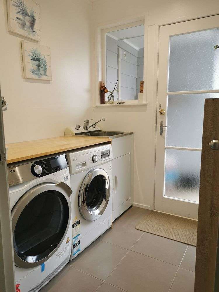 28 Vandeleur Avenue Birkdale_19