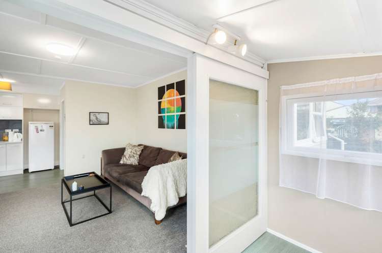 1/7 Lillian Place Orewa_6