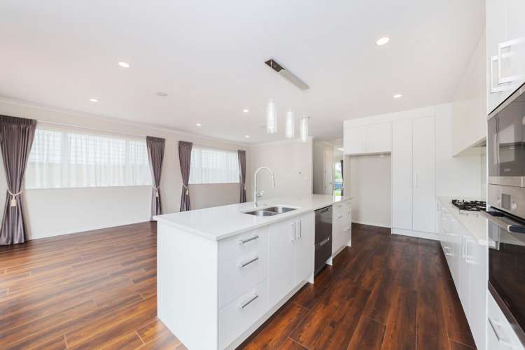 35 Rosewell Crescent Flat Bush_8