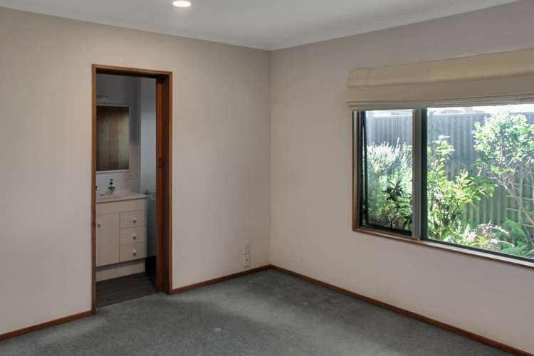 9 Edgecombe Court Roslyn_12