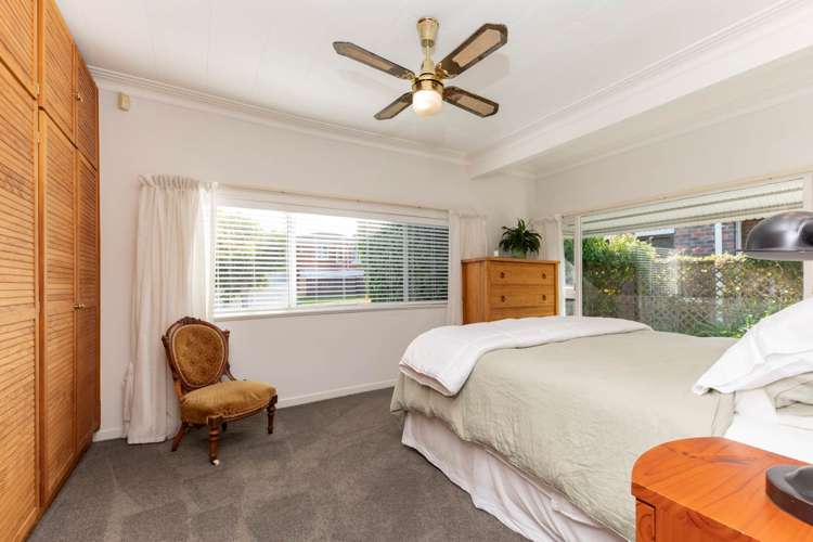 2a Lantana Road New Lynn_12