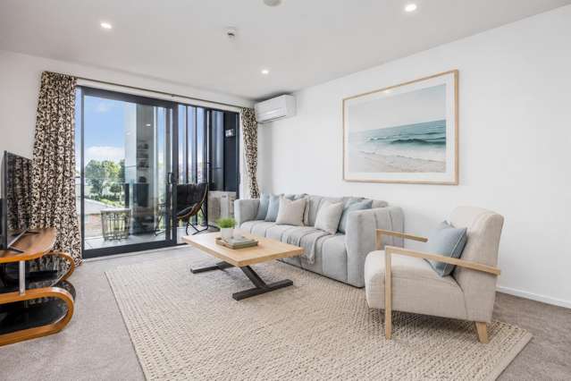 Daylight Robbery: 2 beds, 2 baths, 2 cars