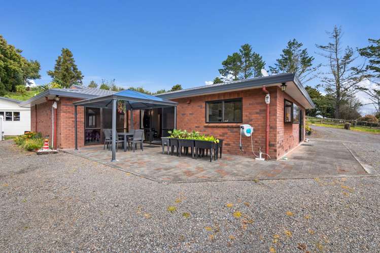 136 Knight Road Ruatangata West_4