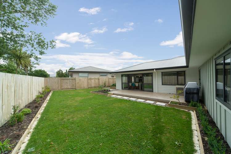 32 Wescombe Grove Feilding_4