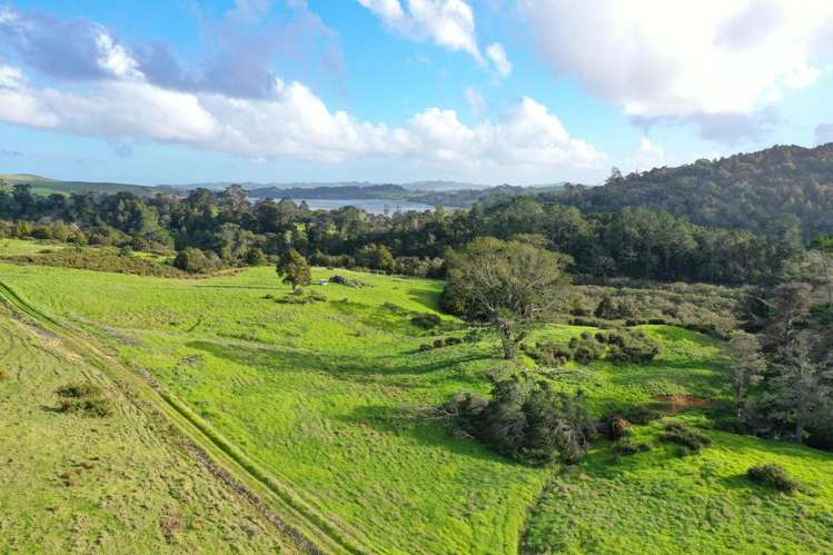 60 Te Pahi River Drive Paparoa_7