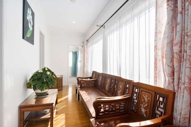 141 Glengarry Road Glen Eden_4