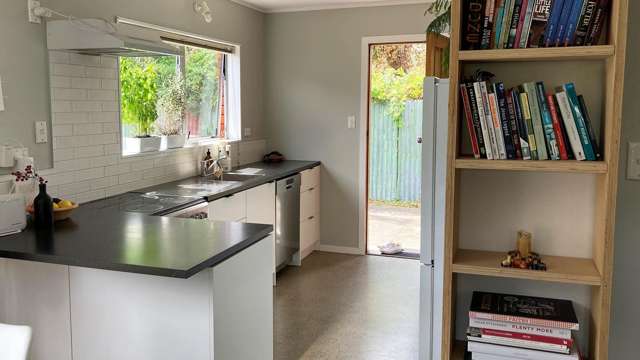 1/203 Galloway Street Hamilton East_1