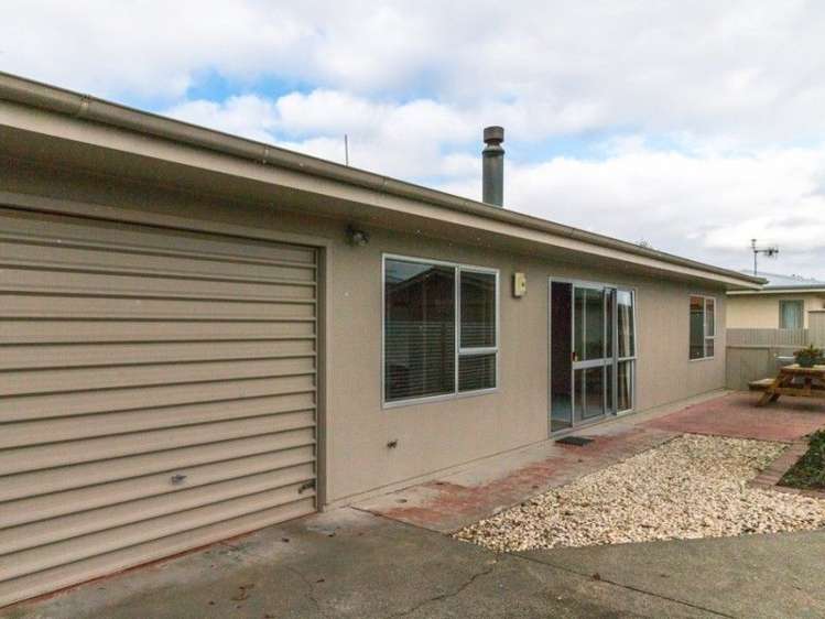 2/8 Flanders Avenue_0