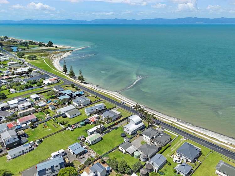 889 East Coast Road Kaiaua_4