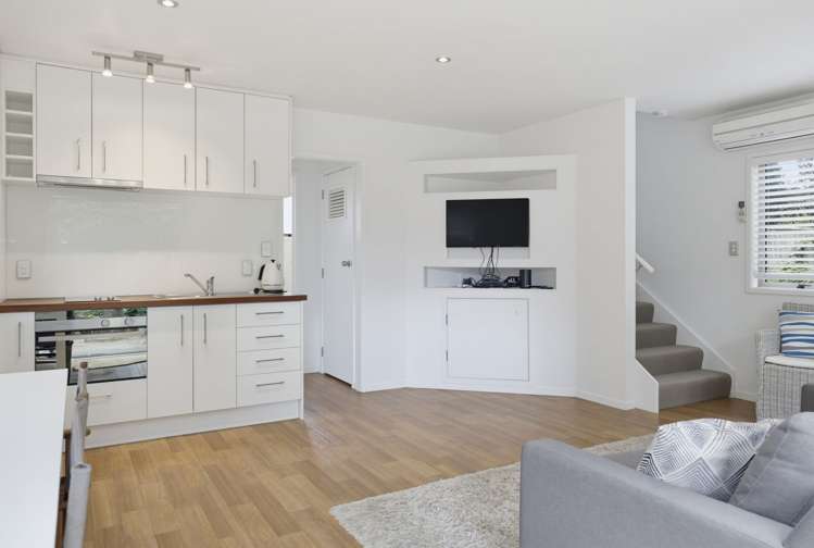 28 Kahurangi Drive Rangatira Park_21