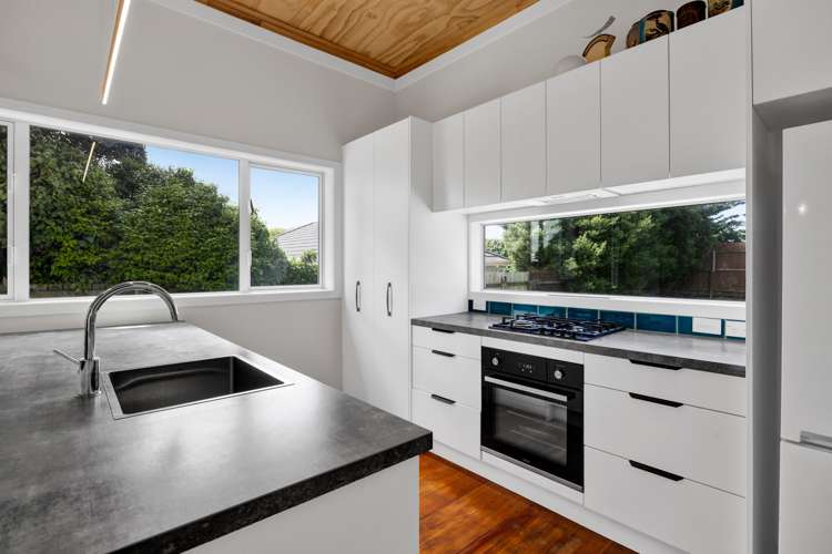 195 South Road Hawera_7