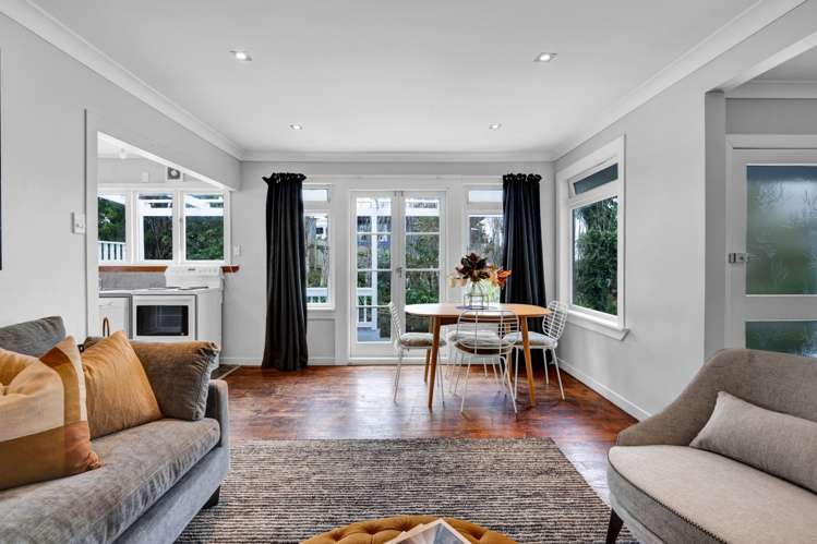 106 Seaview Road Westown_8