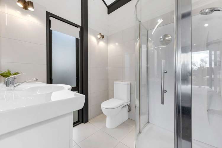 31 Karaka Road Beachlands_15