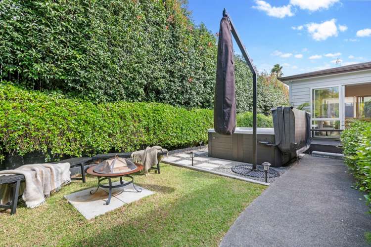 89e William Bayes Place Red Beach_10