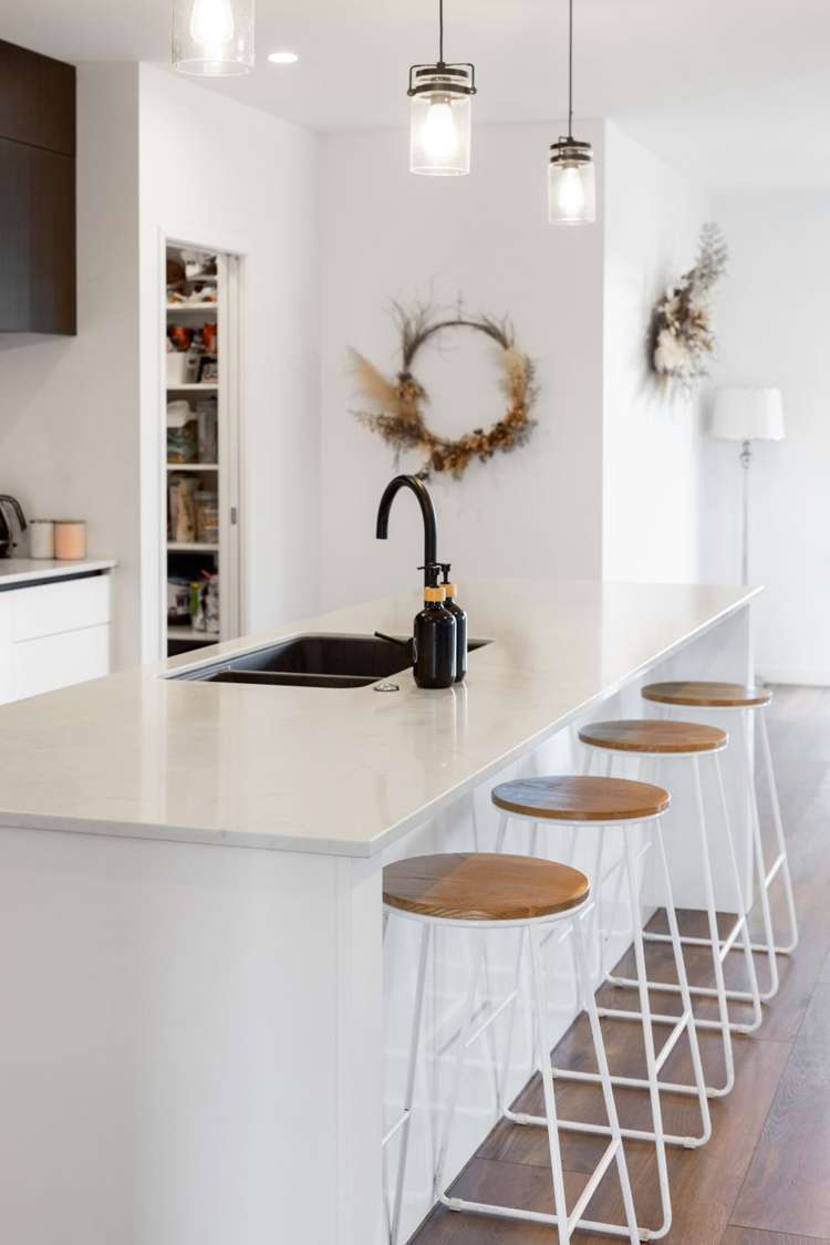 7 Hyatt Close Leamington_31