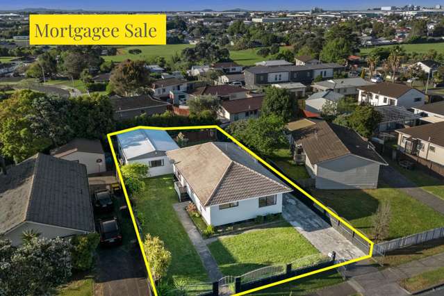 MORTGAGEE SALE - Refurbished 3-bed!