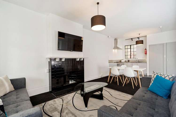 LES/183 Karangahape Road Auckland Central_2
