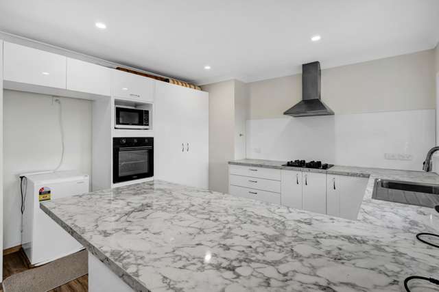 5784 South Road Rahotu_3