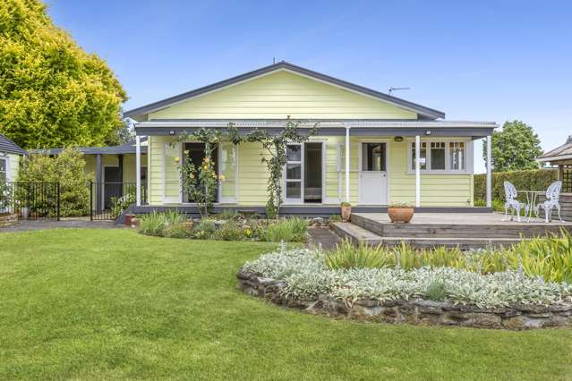 Lifestyle starter with show stealing shed