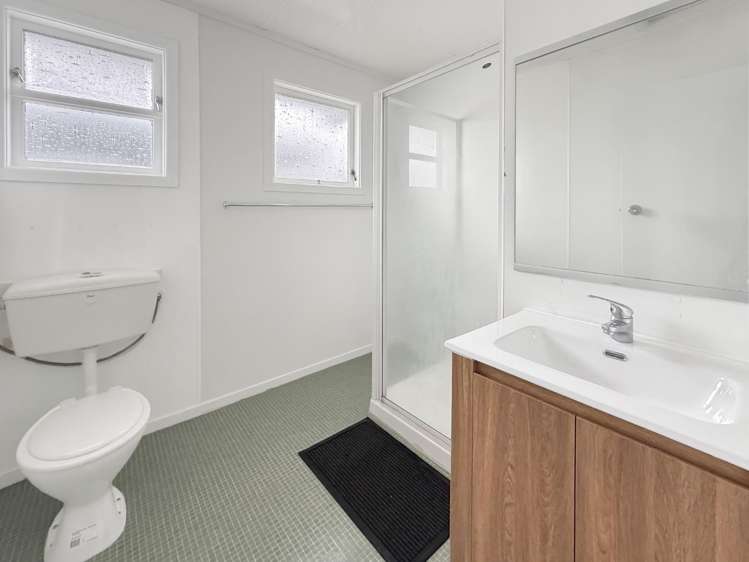 96 Richmond Avenue 11139_8