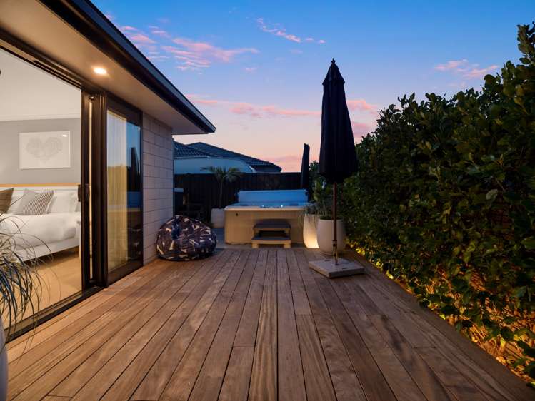 6 Raby Lane Pyes Pa_19