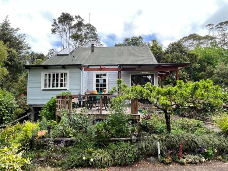 144 Takahe Road Titirangi_23