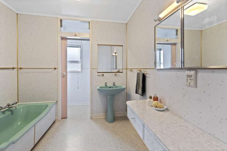 239 Cambridge Street Levin_17