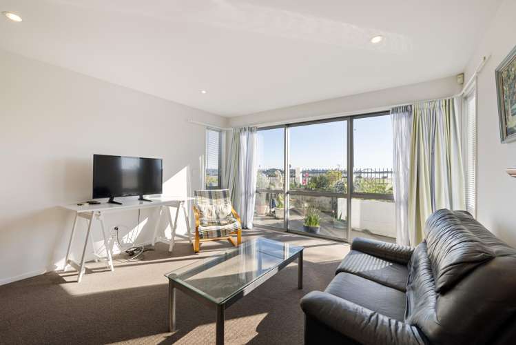 6 Mccormacks Bay Road Mount Pleasant_16