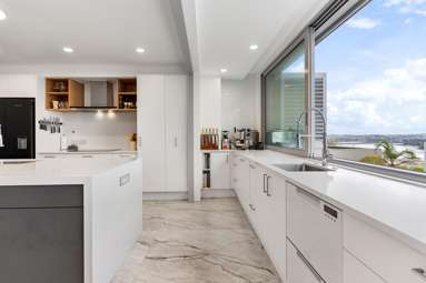 19E St Stephens Avenue_2