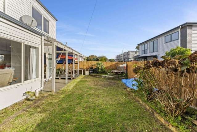 2/11 Marr Road Manurewa_2