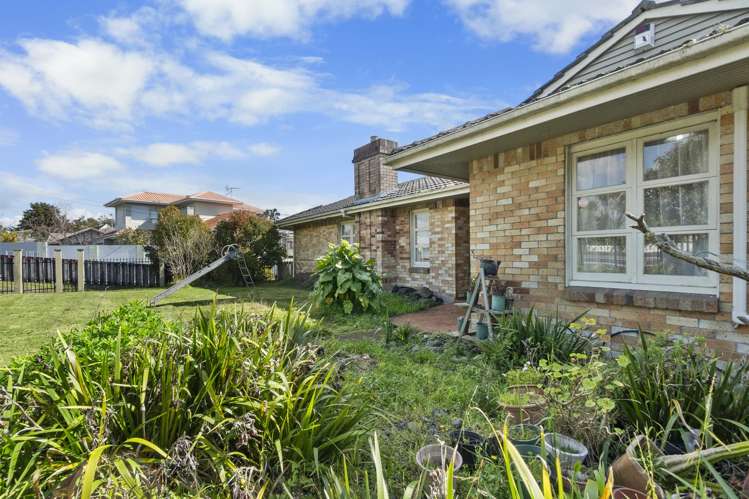 100 Tuhikaramea Road Dinsdale_16