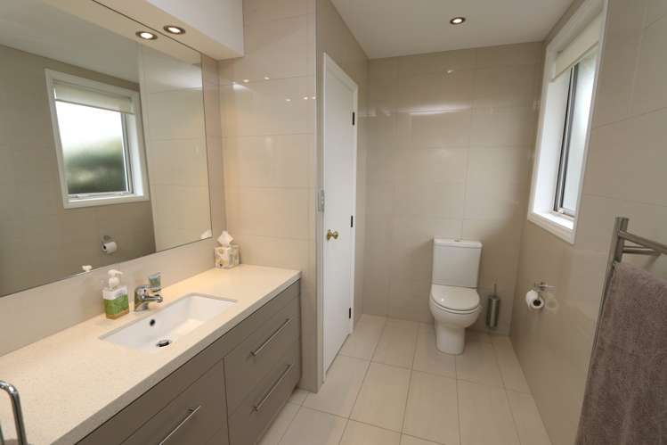 52 Churchill Avenue Allenton_14