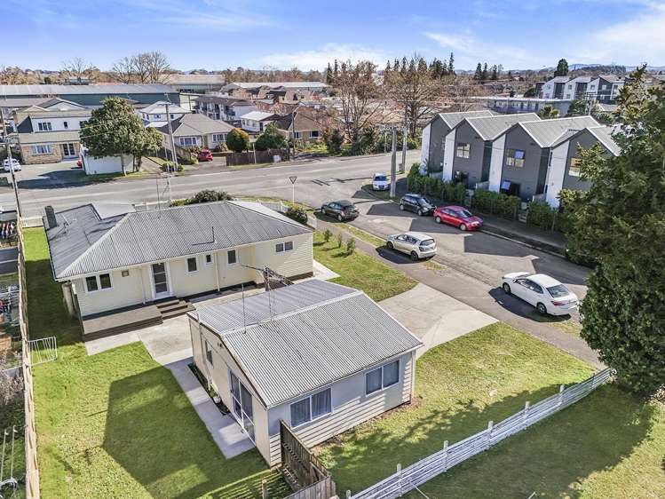 16 Cameron Road Hamilton East_1