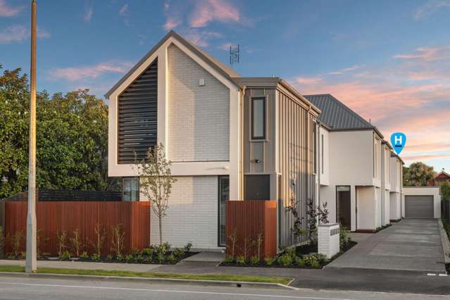 Modern 3-Bedroom Townhouse in Prime St Albans Location