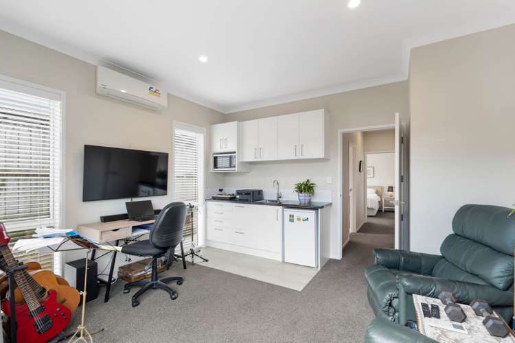 64 Eighth View Avenue Beachlands_20