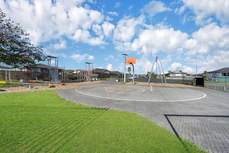 1/49 Coombe Avenue Otara_23