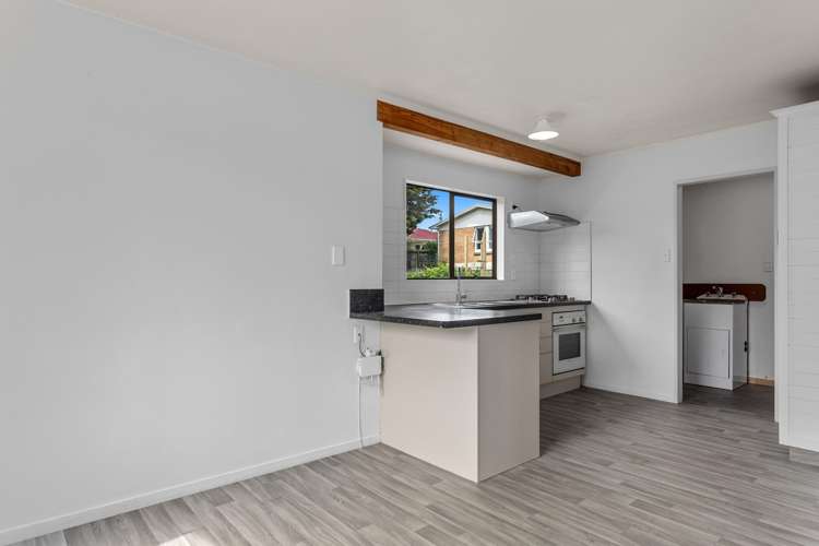 53A Lord Cobham Avenue_4