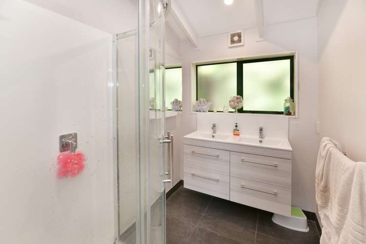 8a Scott Road Stanmore Bay_12