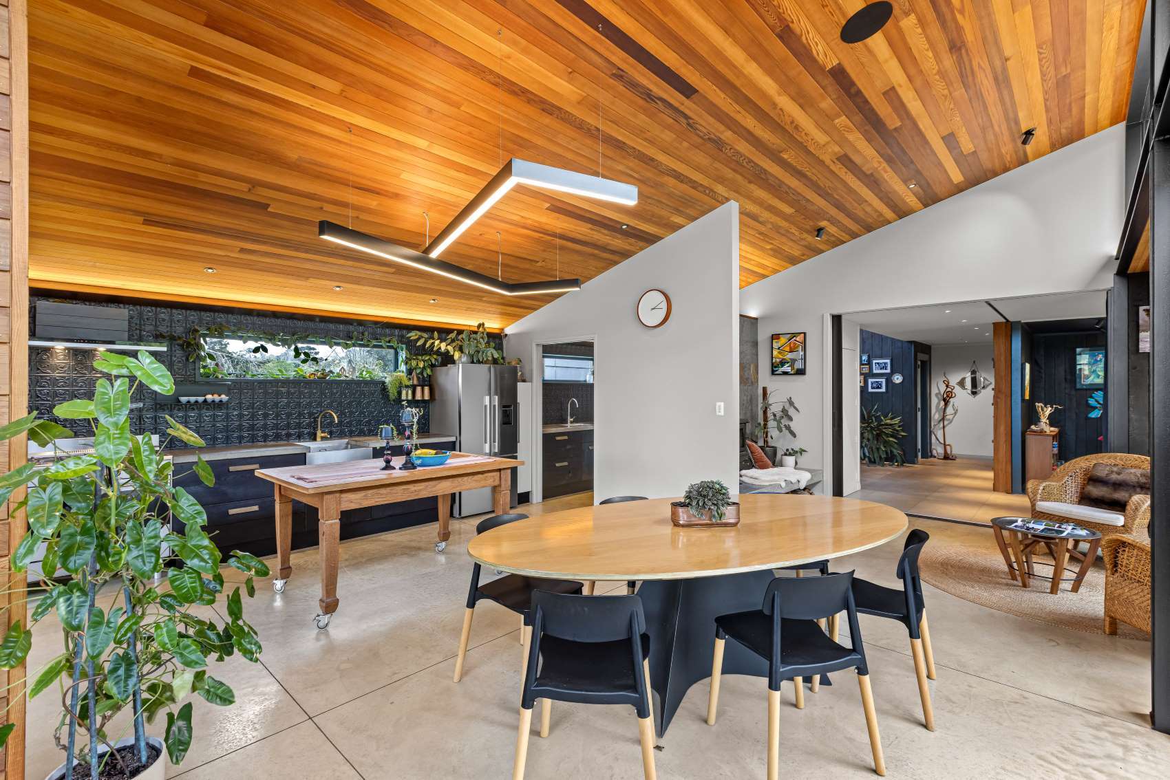 581 West Coast Road in Ōratia, Waitākere, Auckland