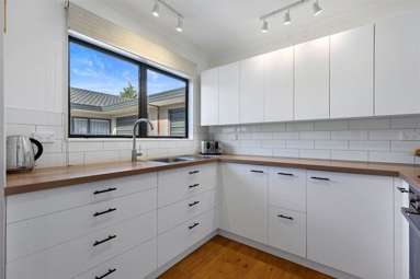 2/24 Awaiti Place_1